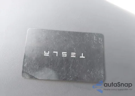 2023 Tesla Model Y Rwd z USA, uszkodzony, nr VIN 7SAYGDED2PF940784